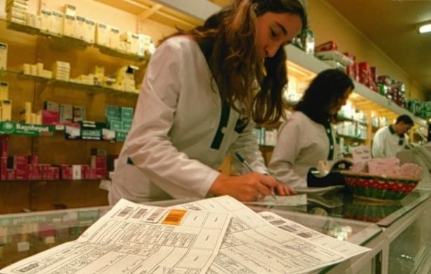 “El riesgo de que las farmacias no acepten las obras sociales”